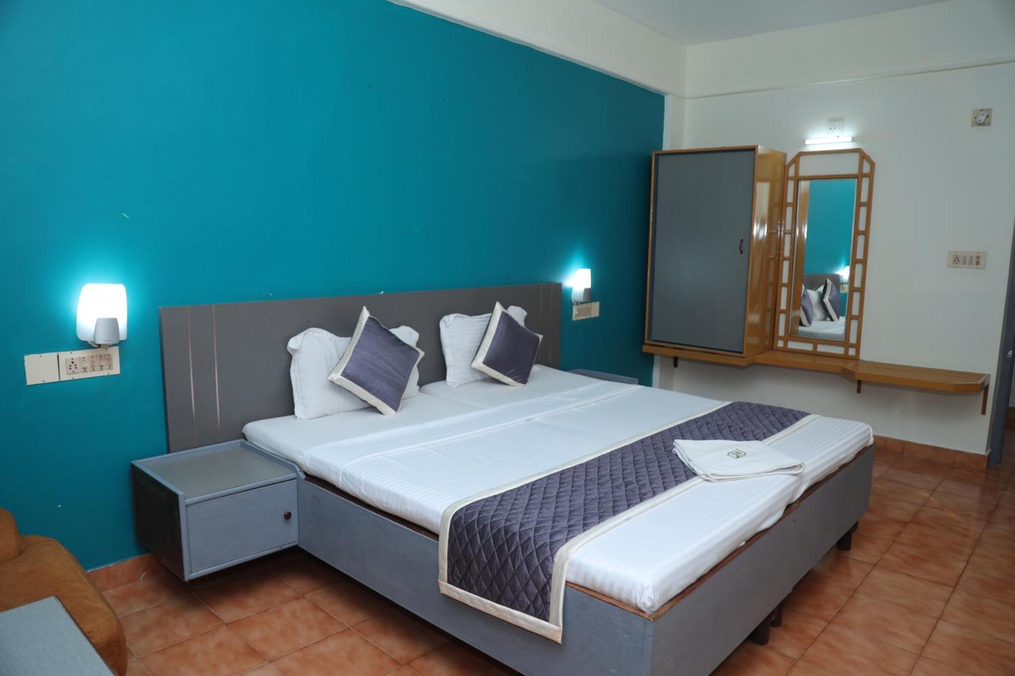 Grand Harmony Beach Resort コーバラム エクステリア 写真